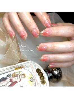 ティアベス(Tia Bess)/チークネイル