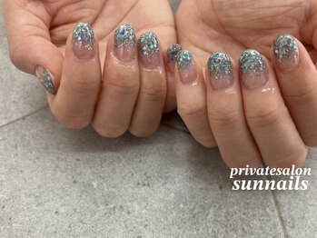 サンネイルズ(sun nails)/ラメグラデーション