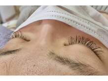 ひとみぷらす/4種のカールで理想のデザイン！