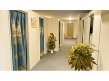 リラモミ(RI RA MO MI)/廊下