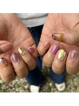 コンフィー(comfy)/アリエルネイル