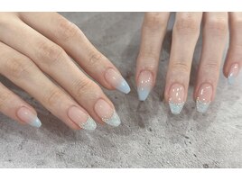 シンプルネイルデザイン