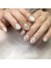 リッシュ ドゥ(RICHE deux)/ぷっくりアート＆ミラーネイル