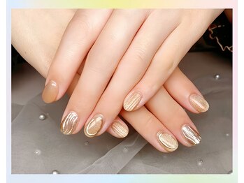 トレンドネイルスタジオ(Trend Nail Studio)/ゴージャス! ゴールドバカラ