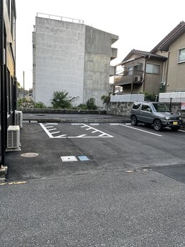 たてもと鍼灸接骨院/店舗裏の駐車場