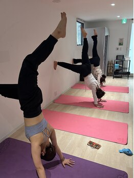 スリールヨガ 銀座(SOURIREYOGA)/グループ割/ヨガ/運動不足解消