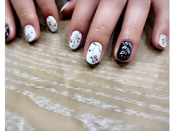 アイラッシュネイルサロン セシルビー(SECILB)/モノクロフラワー 90分コース