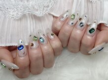 アビス(Abyss)/キラキラ宝石ネイル