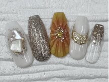 ハニービービー(Honey Bee Bee)/フラワーニュアンスネイル