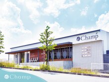 ヘア・ネイル・アイのトータルビューティーサロン！同時施術可能