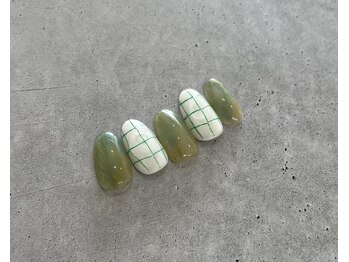 ニアウネイル(niau nail.)/落書きチェックネイル