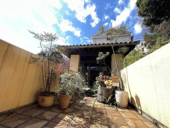 ヒーリング アンド 整体スペース 木花咲耶/サロン入り口