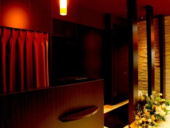 ヘアーモードキクチ 神田店(HAIR MODE KIKUCHI)/店内はモダンでお洒落な空間