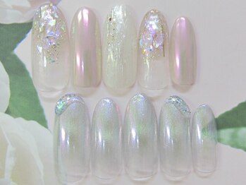 アヴァニ(AVANI)の写真/爪の長さを出したい方におすすめ♪オフィス用のナチュラルネイルにも◎美しく魅せる綺麗な指先に☆