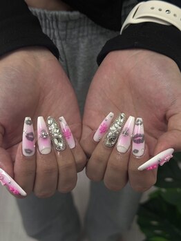 ラン(Ran)/pink cheek nails