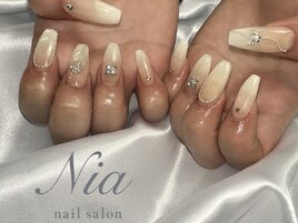 春っぽいガーリーネイル