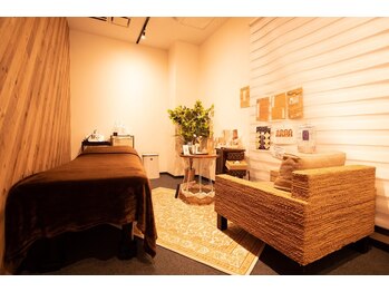グレースフィオーレ 南越谷店(gracefiore)の写真/誰にも気を遣わない、私だけの時間。完全個室で頭からゆるみ、心までほどけるようなひとときを
