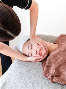 バイ ケー(by K)の写真/寝ている間に理想の小顔&印象美人が叶う【本格小顔コルギ】速攻変化実感☆面長,むくみ,たるみ改善に◎