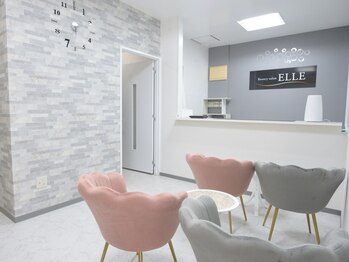 エル(ELLE)の写真/肌見せの季節はサロンの脱毛で徹底ケア！パーツ脱毛や全身脱毛が都度払いだから通いやすさ◎