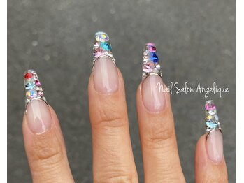 アンジェリーク(Angelique)/スワロフスキーでキラキラネイル