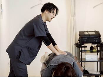 エスリー整骨院(SSS整骨院)/硬くなってる筋肉を整体♪