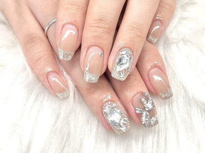 サブリナバイ ルヴィ(savrina by REVI)の写真