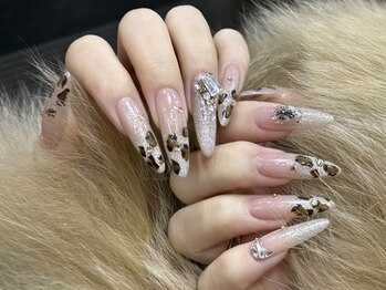 グロー ネイル(Glow Nail)の写真/【初回ソフトオフ無料】健康で美しい可愛いNailを★画像持込み◎パーツ・デザインやり放題メニューも！