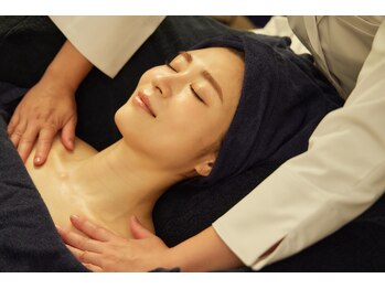 ラヴィブリエ 京橋