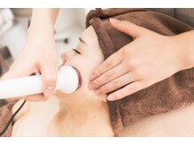 エリー(Ellie)/美容液が深く浸透