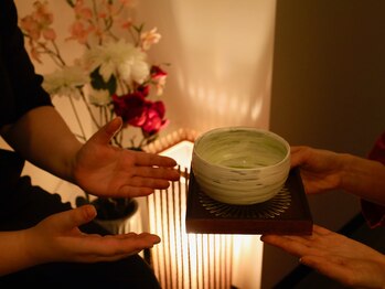 サンリラクゼーション 町田店/施術終了後には抹茶と和菓子を。
