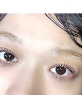 エイティスト(8ist)/パリジェンヌ[新宿/新宿駅]