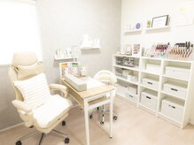 リベリュール(Libellule)/ホワイト×ウッドで気持ち安らぐ