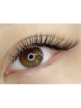 ボリュームのある目元にしたい