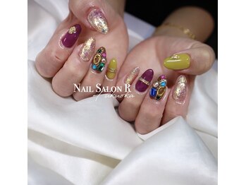 ネイルサロン R/スタイリングコース