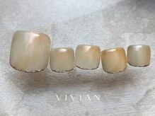 ヴィヴィアン ネイル(Vivian nail)/イエロー　ニュアンスネイル