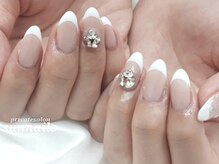 サンネイルズ(sun nails)/2本アート+ストーン追加