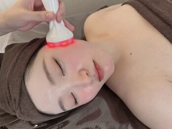 ギンザアール(GINZA R.)の写真/【小顔実感◎シャープなフェイスラインに】キュッと引き締まった理想のフェイスラインへ