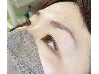 ネイル アンド アイラッシュ グレイス(Grace)/目尻までしっかり立ち上げ