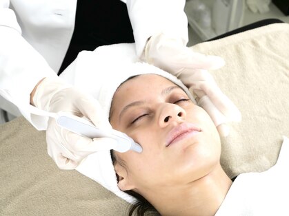 アース 佐賀鳥栖店(HAIR&MAKE EARTH)の写真