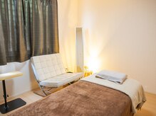 ヒナサロン(HINA SALON)の雰囲気（施術ベッド）