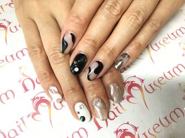 【秋】左右非対称ネイル