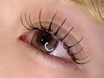 ラシク ゼロ 草加駅前(Lashiku Zero)/フラットラッシュ束感