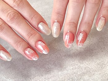 リーブル ネイル(Libre nail)/【定額4本アート】