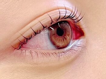 ヌイ(nui)の写真/ご希望に合わせて理想の目元を叶えるオーダーメイド♪上まつ毛パーマでナチュラルからパッチリまで◎