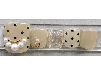 ロココ ラブリヤ ネイル 岡崎店(Rococo Lovelya Nail)/フット・定額コース