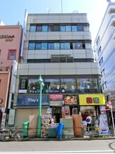 アニーネイル 新大久保(Any Nail)/このビル4階までお越しください