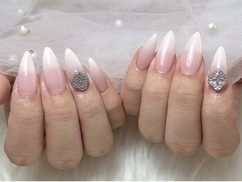 グロス(Gloss)の写真/【韓国系/トレンド/ロングネイルまで♪】こだわりのフォルムとデザインで、周りと差が付く可愛いネイルに☆