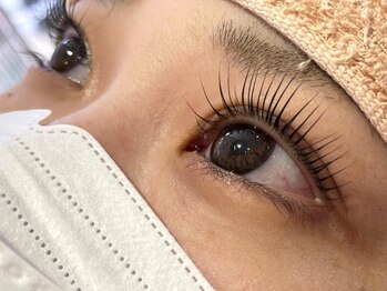 ランプリール アイラッシュサロンの写真/大人気パリジェンヌラッシュリフト取扱店♪ロットの種類豊富なラッシュリフトで自然かつ華やかな目元へ☆