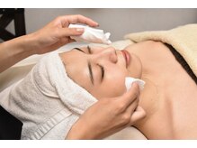 ユウェール(JUWEEL)/まずはクレンジングからスタート