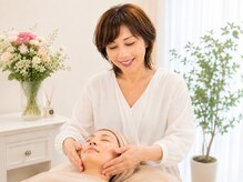 ラシクビューティールームの雰囲気（食いしばりによる筋肉の緊張をゆるめます）